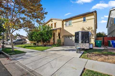 2334 N Fallbrook DR, LOS BANOS, CA 93635