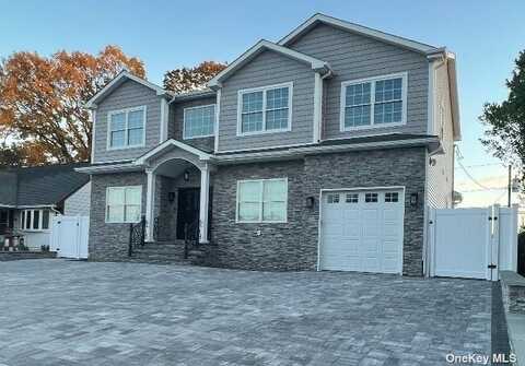 2935 Bayside, Wantagh, NY 11793