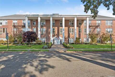 55 Lenox Road, Rockville Centre, NY 11570