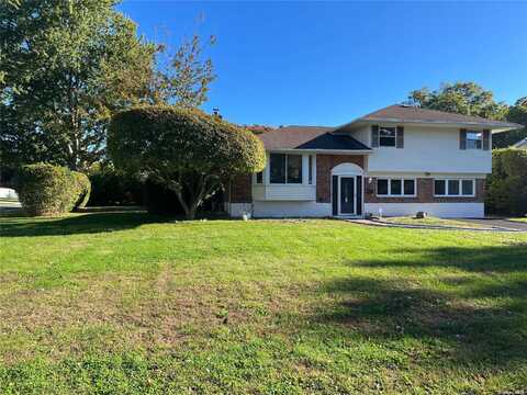 1 Waner Street, Commack, NY 11725