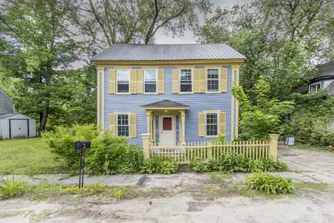 11 Morrill Street, Buckfield, ME 04220