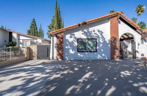 21315 Kingsbury Street 1/2, Chatsworth, CA 91311