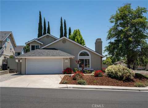 924 Evert Court, Paso Robles, CA 93446