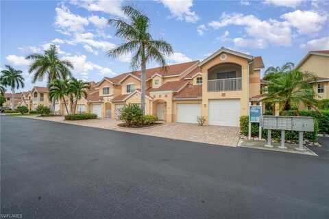 28630 Carriage Home, BONITA SPRINGS, FL 34134
