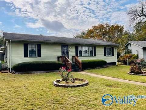 405 Gwendolyn Avenue NW, Huntsville, AL 35811