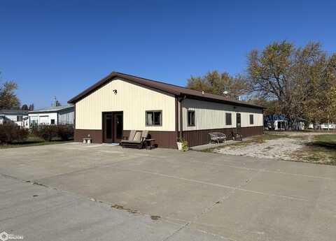 115 16th Avenue W, Albia, IA 52531