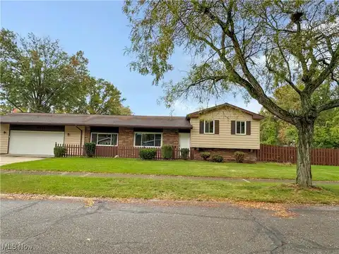 3518 Beaumont Drive, North Olmsted, OH 44070