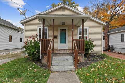 143 E Central Avenue, Ravenna, OH 44266