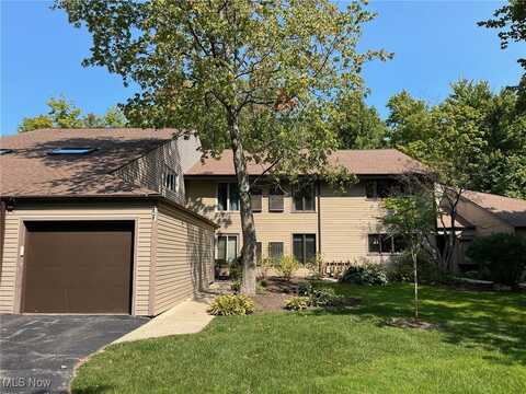 16575 Wren Road, Chagrin Falls, OH 44023