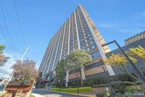 250 Gorge Road, Cliffside Park, NJ 07010