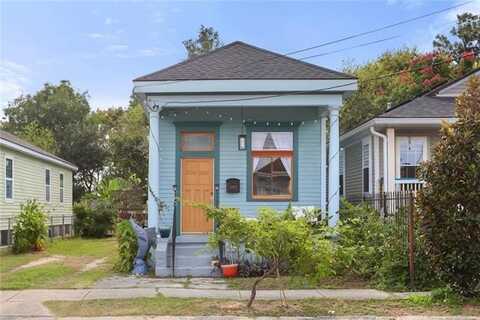 2452 N PRIEUR Street, New Orleans, LA 70117