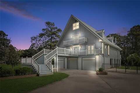 69027 RIVERBEND Drive, Covington, LA 70433