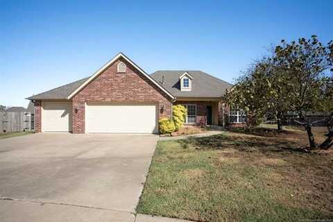 10207 E 101st Court N, Owasso, OK 74055