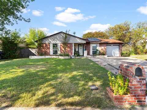 2710 Kristinwood Drive, Arlington, TX 76014