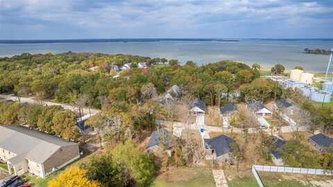 924 Woodland Drive, West Tawakoni, TX 75474