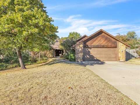 3009 E 32nd Street, Edmond, OK 73013