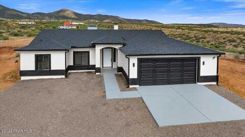 320 S Hoss Road, Humboldt, AZ 86327