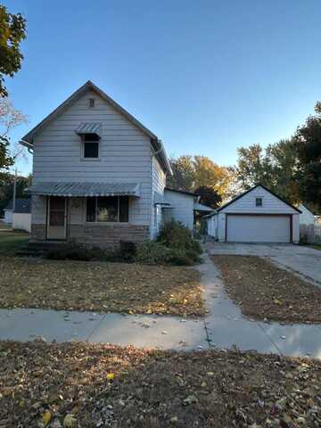 408 S. Main, Holstein, IA 51025