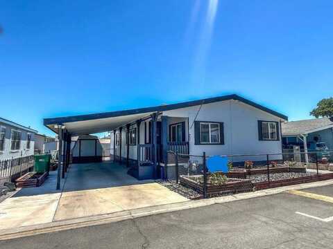 77 Middleton, Fernley, NV 89408