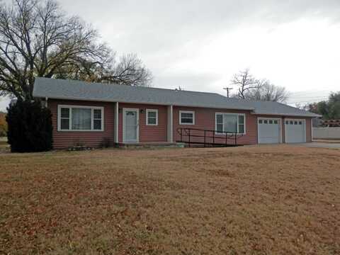 501 Division St, Downs, KS 67437