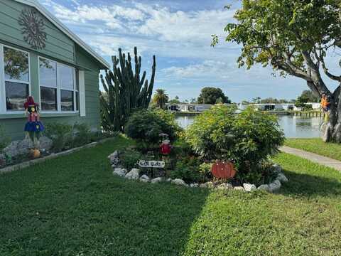 2505 East Bay Drive, Largo, FL 33771