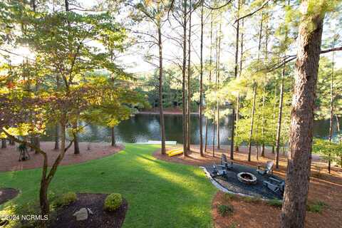 32 Loch Lomond Court, Pinehurst, NC 28374