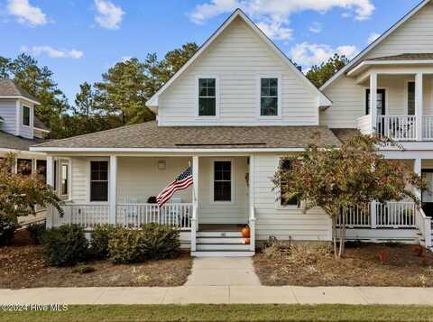 60 Station Avenue, Southern Pines, NC 28387