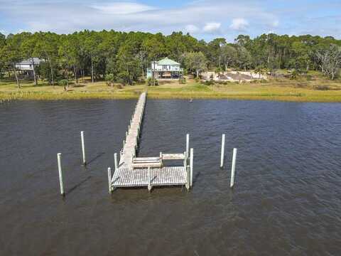 2634 Hwy 98 E, Carrabelle, FL 32322