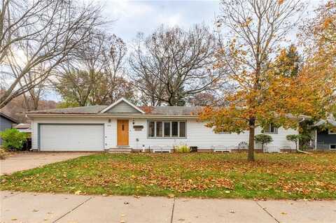 3415 Douglas Lane, Eau Claire, WI 54703