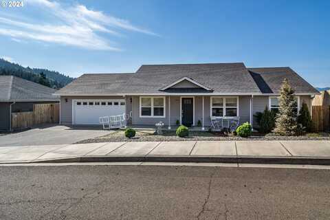 977 FOREST HEIGHTS ST, Sutherlin, OR 97479