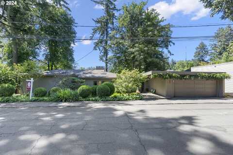 2588 SW RAVENSVIEW DR, Portland, OR 97201