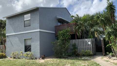 14 Crossings Circle, Boynton Beach, FL 33435