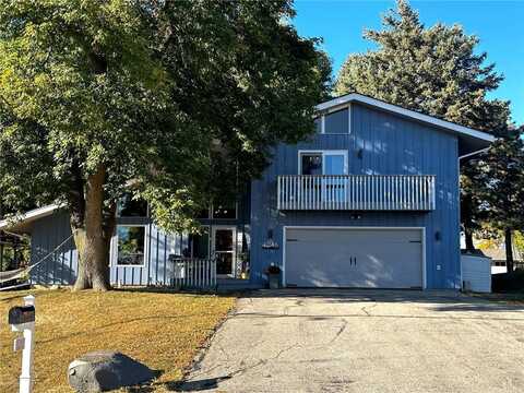 1046 W Lake Avenue, Worthington, MN 56187