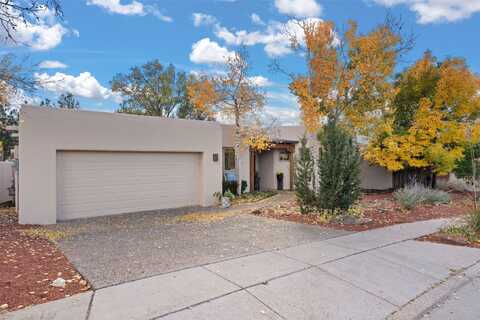 2713 Pradera Court, Santa Fe, NM 87505