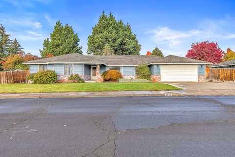 1310 Ryan Drive, Medford, OR 97504