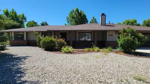 23840 Pebble Beach Lane, Tehachapi, CA 93561