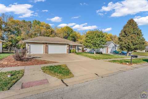 4819 SW Misty Harbor AVE, Topeka, KS 66610