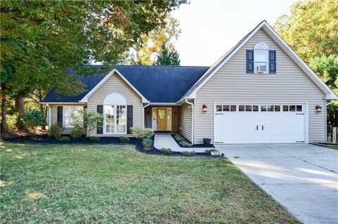 702 Oakwood Forest Lane, Kernersville, NC 27284