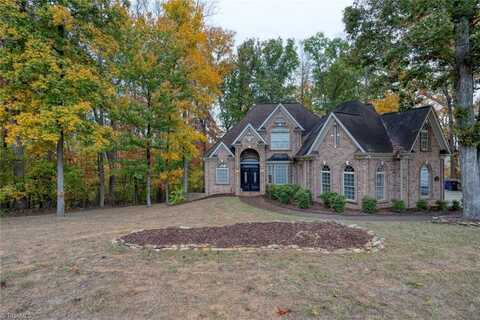 549 Doe Run Drive, Kernersville, NC 27284