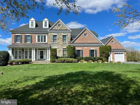 8611 AUGUSTA FARM LANE, LAYTONSVILLE, MD 20882