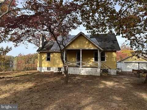 10 LAYTONS LAKE, CARNEYS POINT, NJ 08069