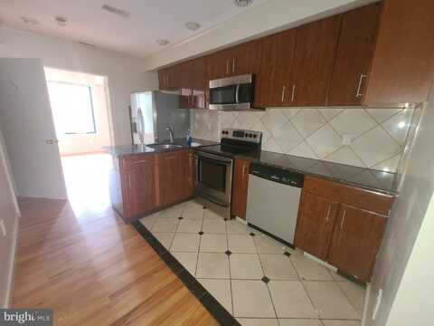 815 S 4TH STREET, PHILADELPHIA, PA 19147