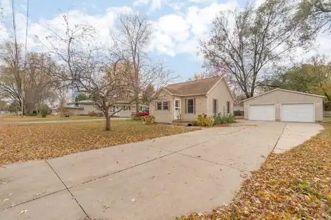 3010 Cypress Avenue, Cedar Falls, IA 50613