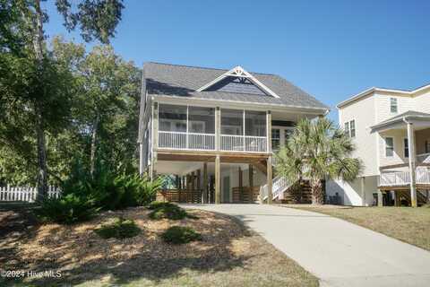 135 NW 17th Street, Oak Island, NC 28465