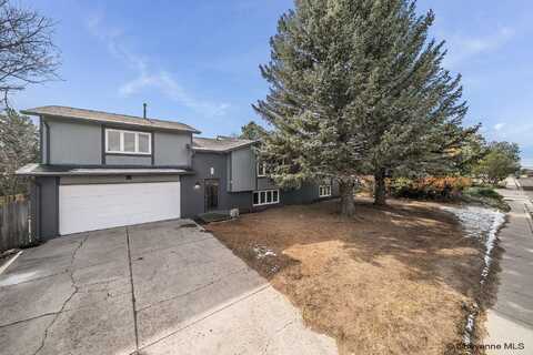 321 GARDENIA DR, Cheyenne, WY 82009