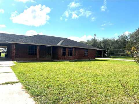 186 Arizpe Street, Alice, TX 78332