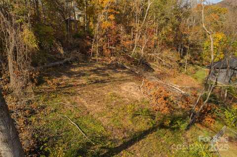 13 Bassett Road, Asheville, NC 28804