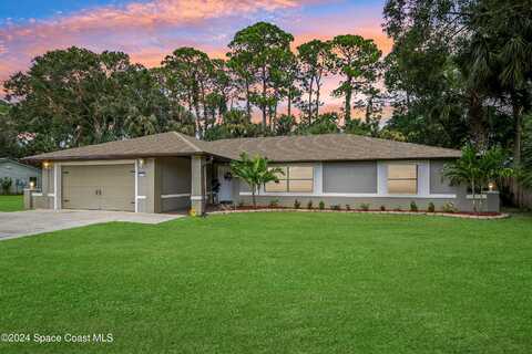 649 Narragansett Street NE, Palm Bay, FL 32907