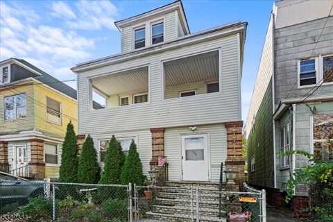 105 Van Nostrand Ave, Jersey City, NJ 07305