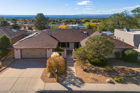 2825 PALO ALTO Drive NE, Albuquerque, NM 87112